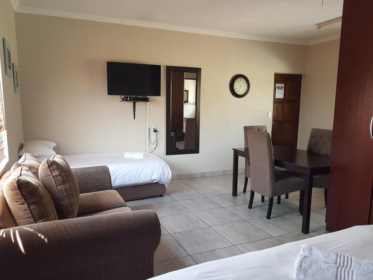 Private Apartments & Biz Stays פרטוריה מראה חיצוני תמונה
