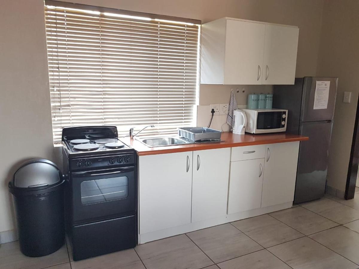 Private Apartments & Biz Stays פרטוריה מראה חיצוני תמונה