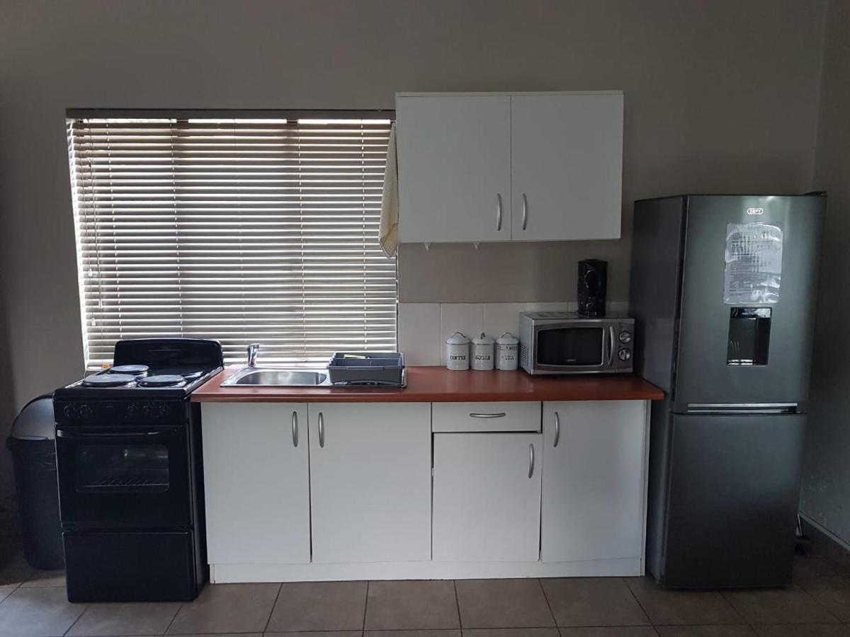 Private Apartments & Biz Stays פרטוריה מראה חיצוני תמונה