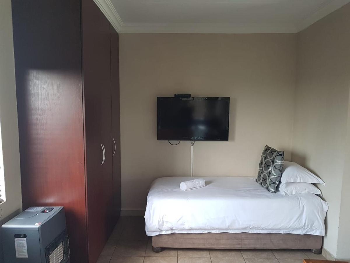 Private Apartments & Biz Stays פרטוריה מראה חיצוני תמונה