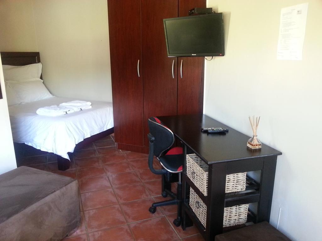 Private Apartments & Biz Stays פרטוריה חדר תמונה