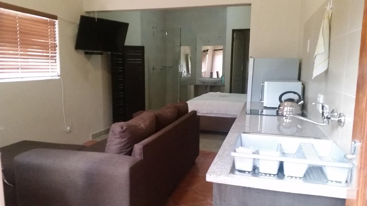Private Apartments & Biz Stays פרטוריה מראה חיצוני תמונה