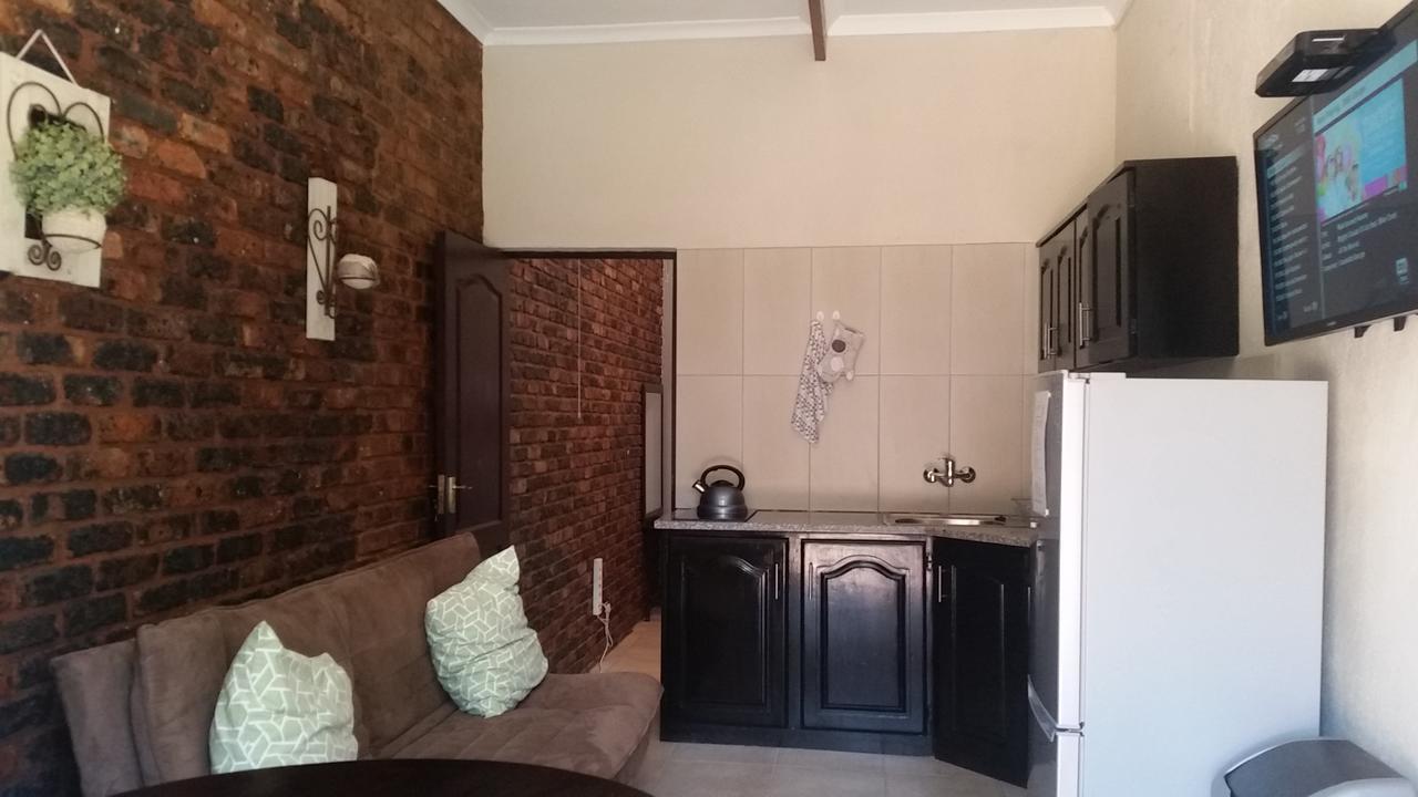 Private Apartments & Biz Stays פרטוריה מראה חיצוני תמונה