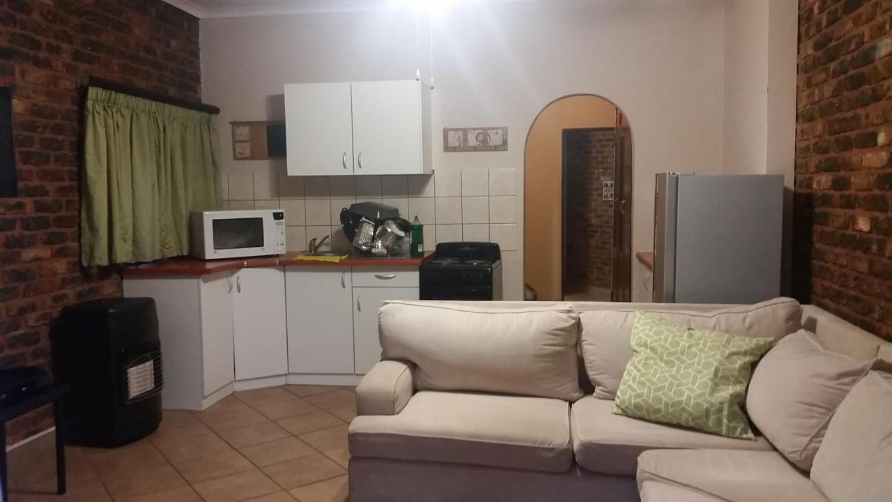 Private Apartments & Biz Stays פרטוריה מראה חיצוני תמונה